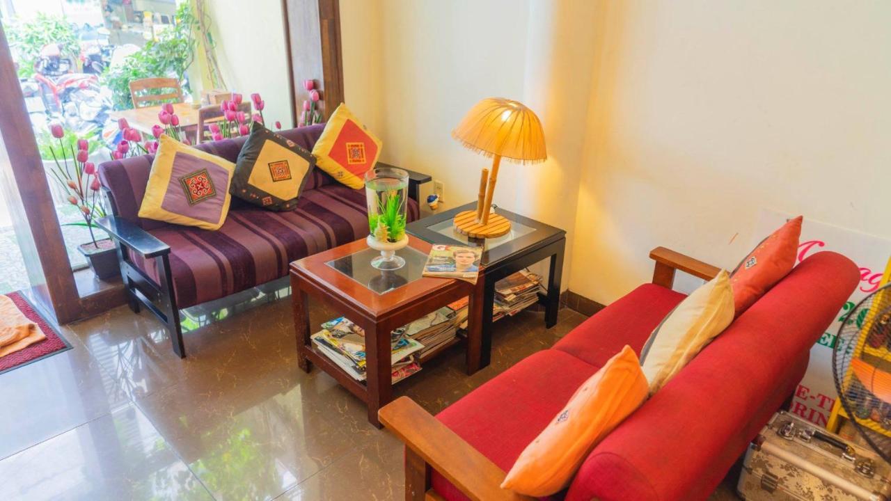 Canary Saigon Khách sạn 2*